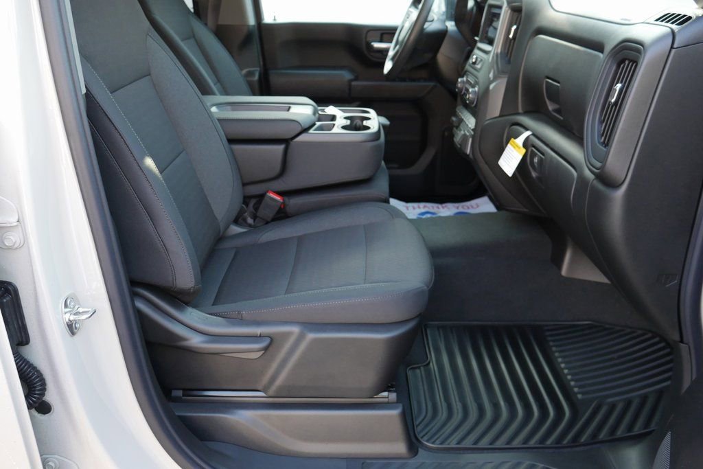 New 2026 Chevrolet Silverado 2500 Custom w/ Custom Value Package image 20