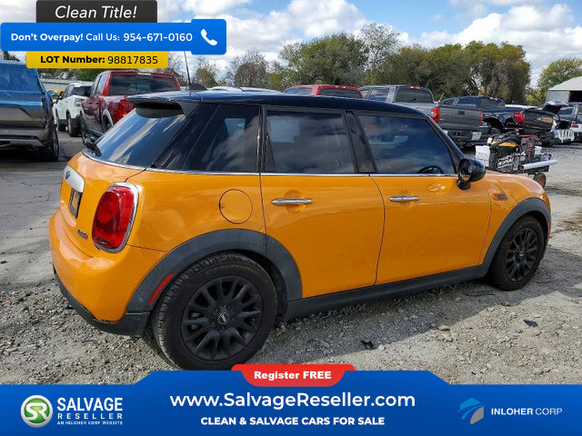 Used 2015 MINI Cooper 4-Door Hardtop image 3