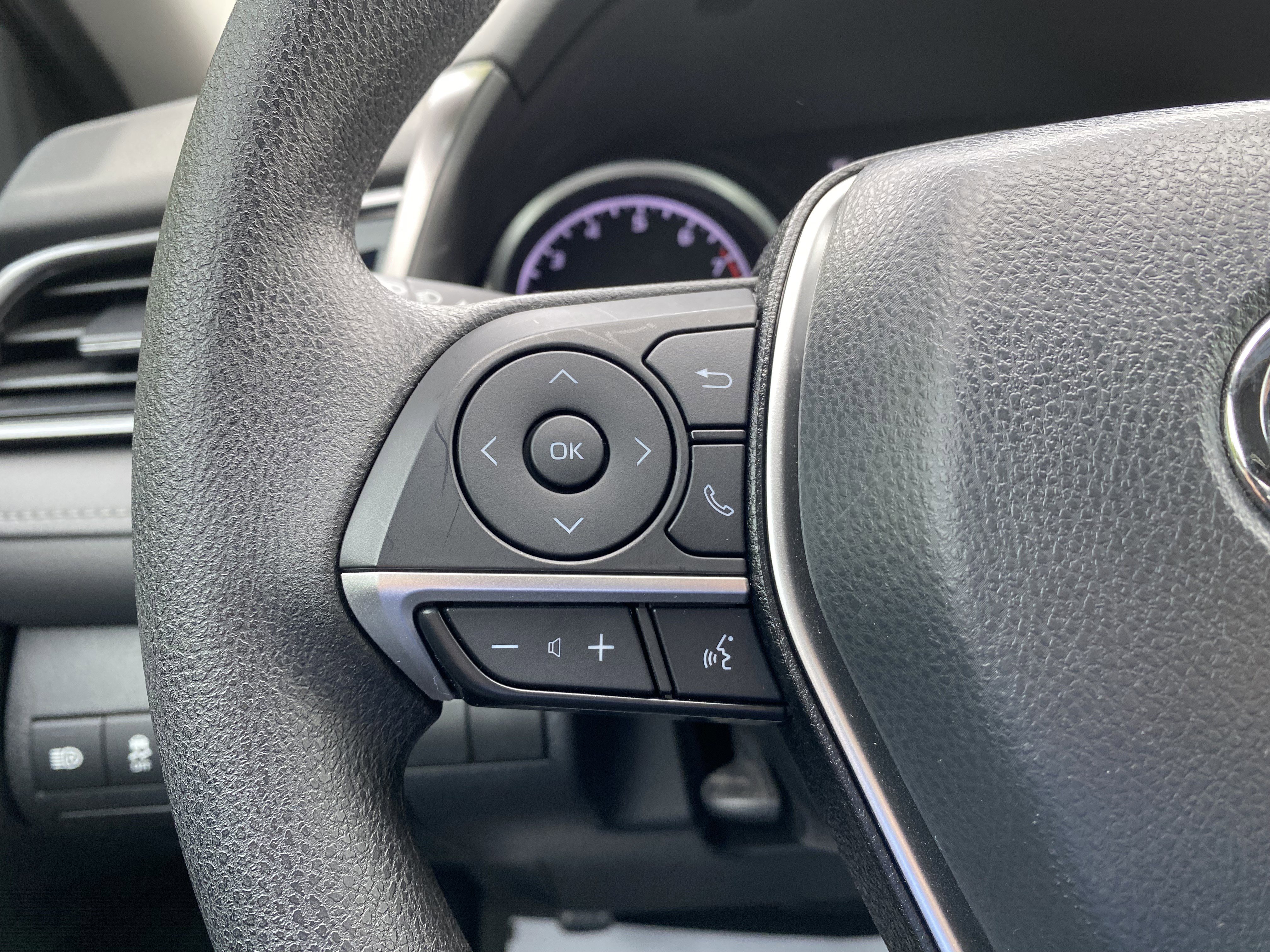 Used 2024 Toyota Camry LE w/ Convenience Package FWD image 18