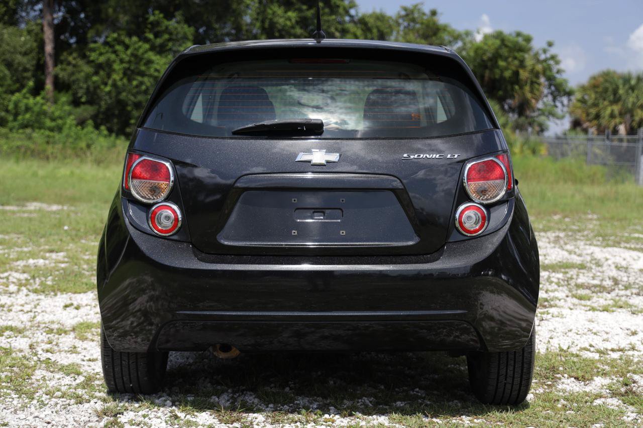 Used 2014 Chevrolet Sonic LT FWD image 7