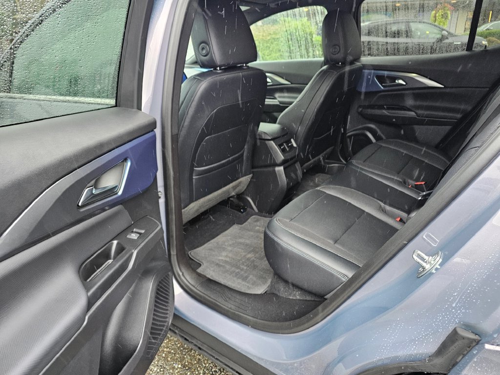 Used 2024 Chevrolet Equinox EV LT AWD/4WD image 17