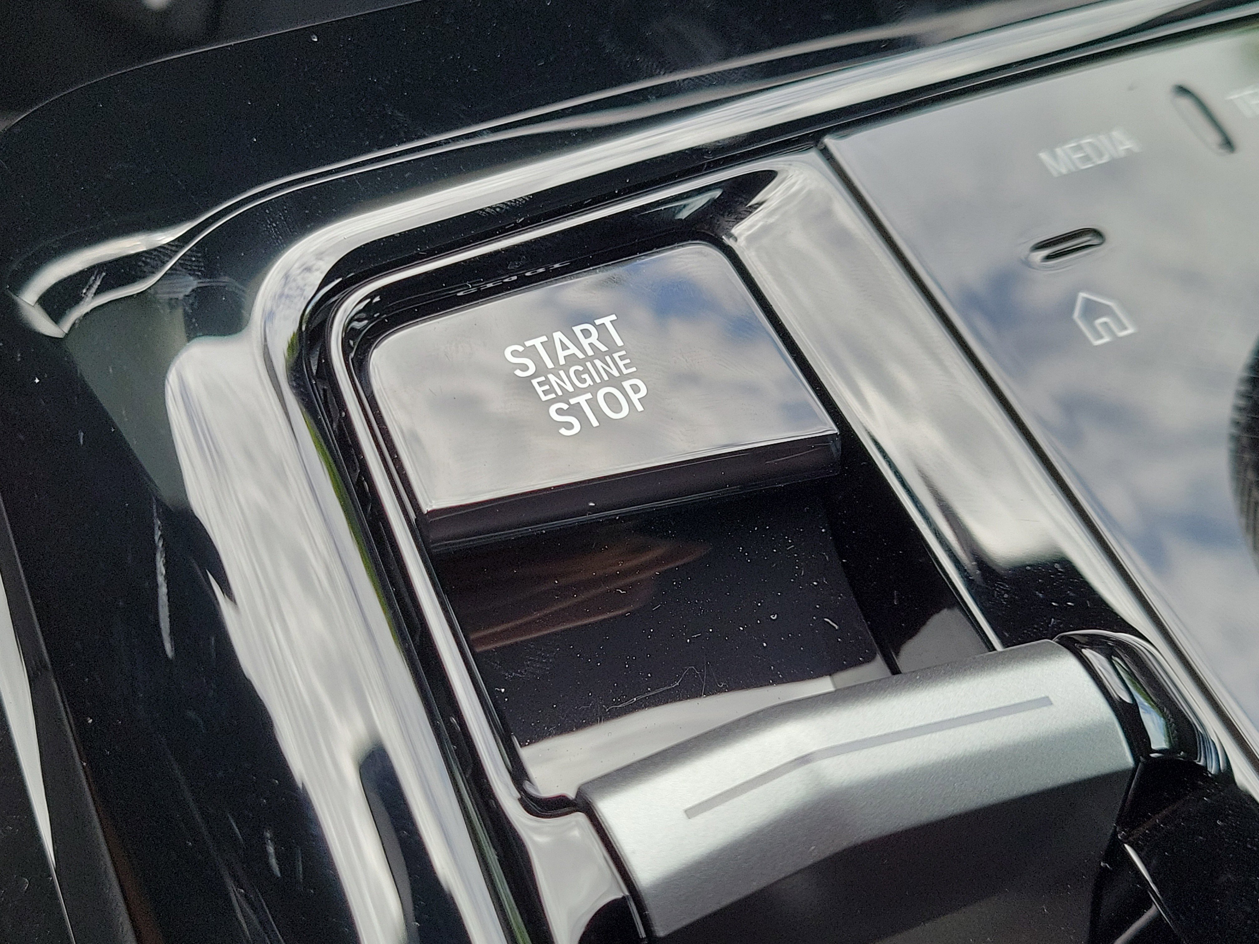 New 2027 BMW 530i w/ M Sport Package RWD image 30