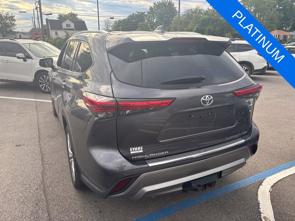 Used 2023 Toyota Highlander Platinum AWD/4WD image 8
