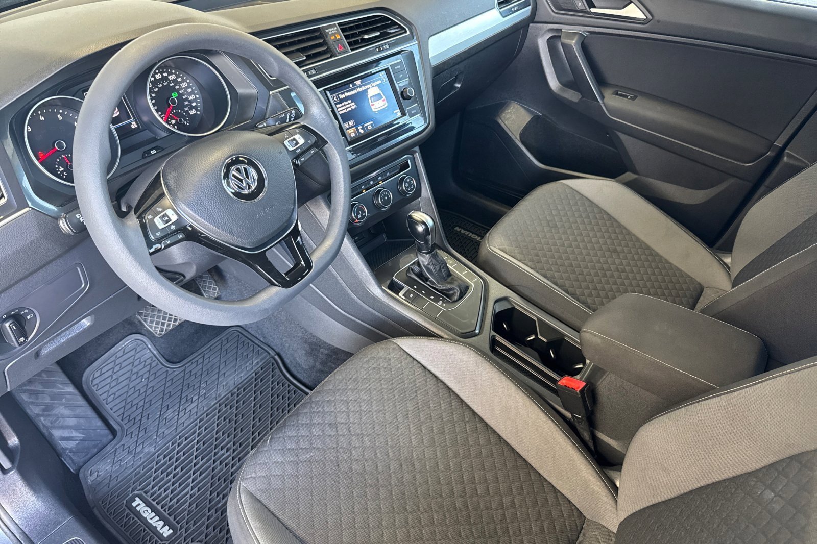 Used 2021 Volkswagen Tiguan S image 9