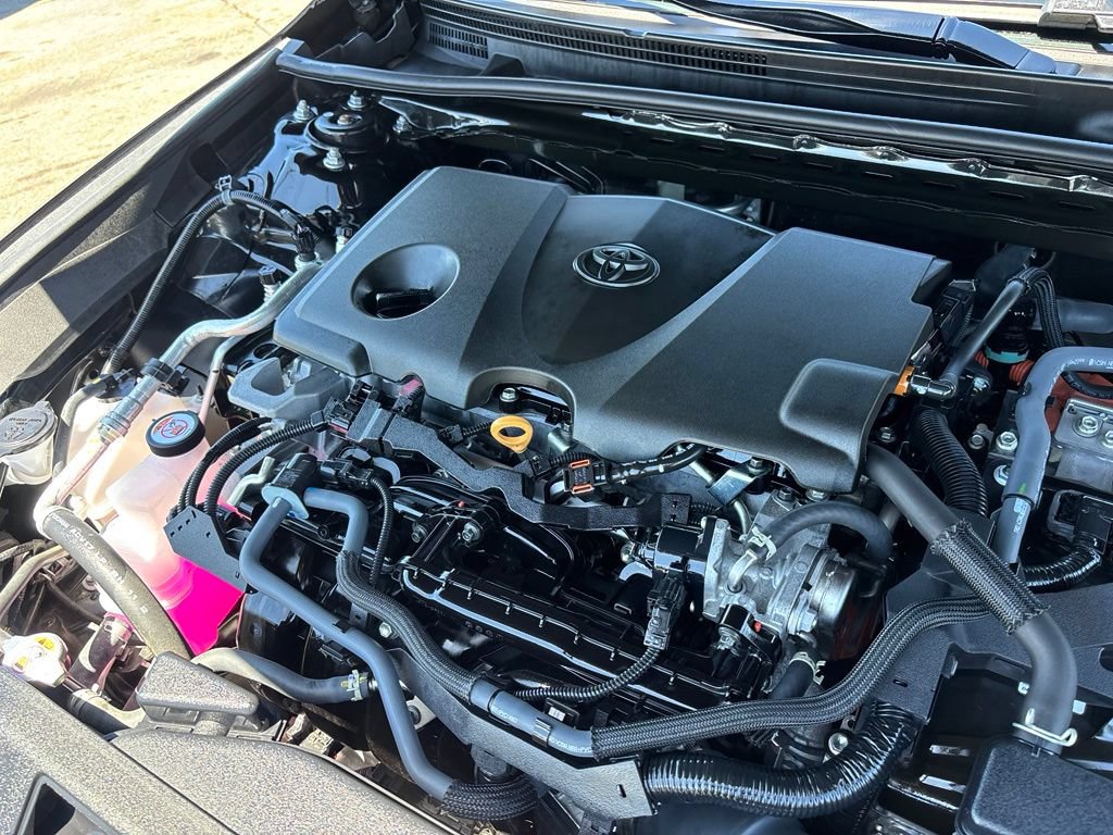 Used 2025 Toyota Camry LE FWD image 27