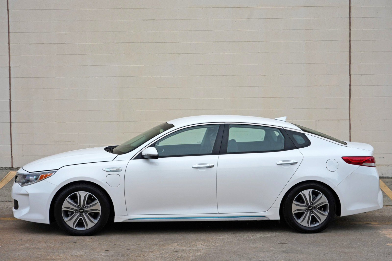 Used 2017 Kia Optima EX FWD image 48