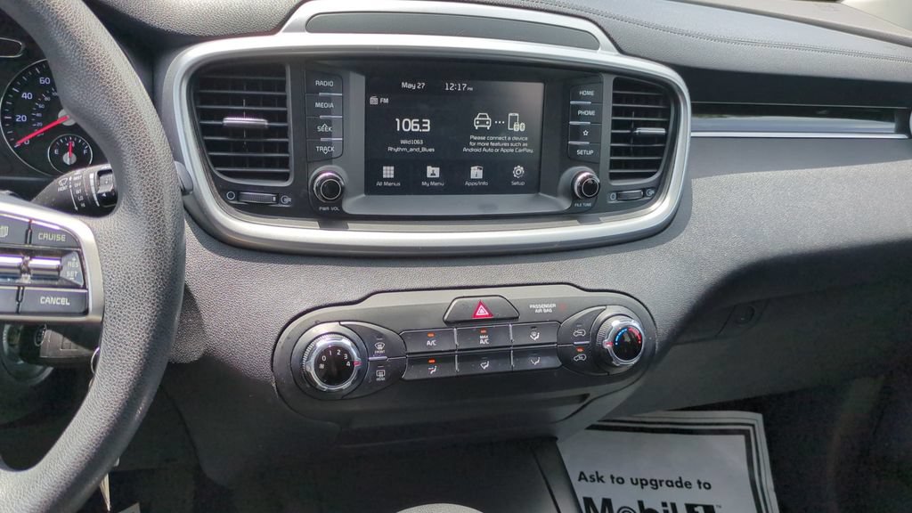 Used 2019 Kia Sorento FWD image 17