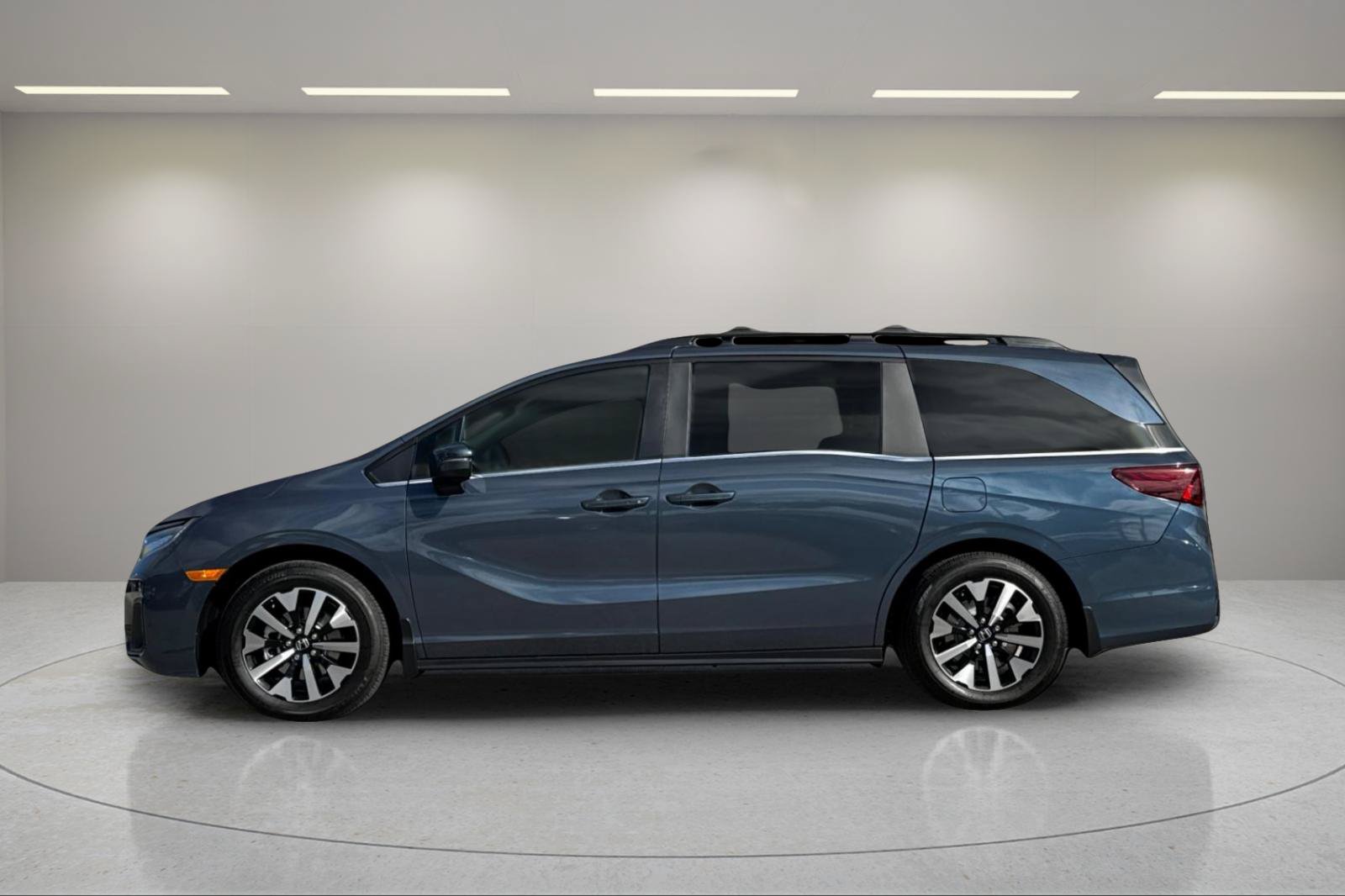 New 2027 Honda Odyssey EX-L image 6