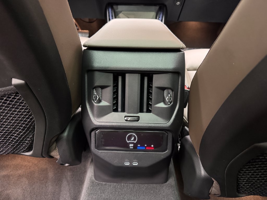 Certified 2025 BMW X3 xDrive30i w/ Premium Package AWD/4WD image 13