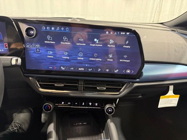 New 2026 Chevrolet Equinox EV LT image 19