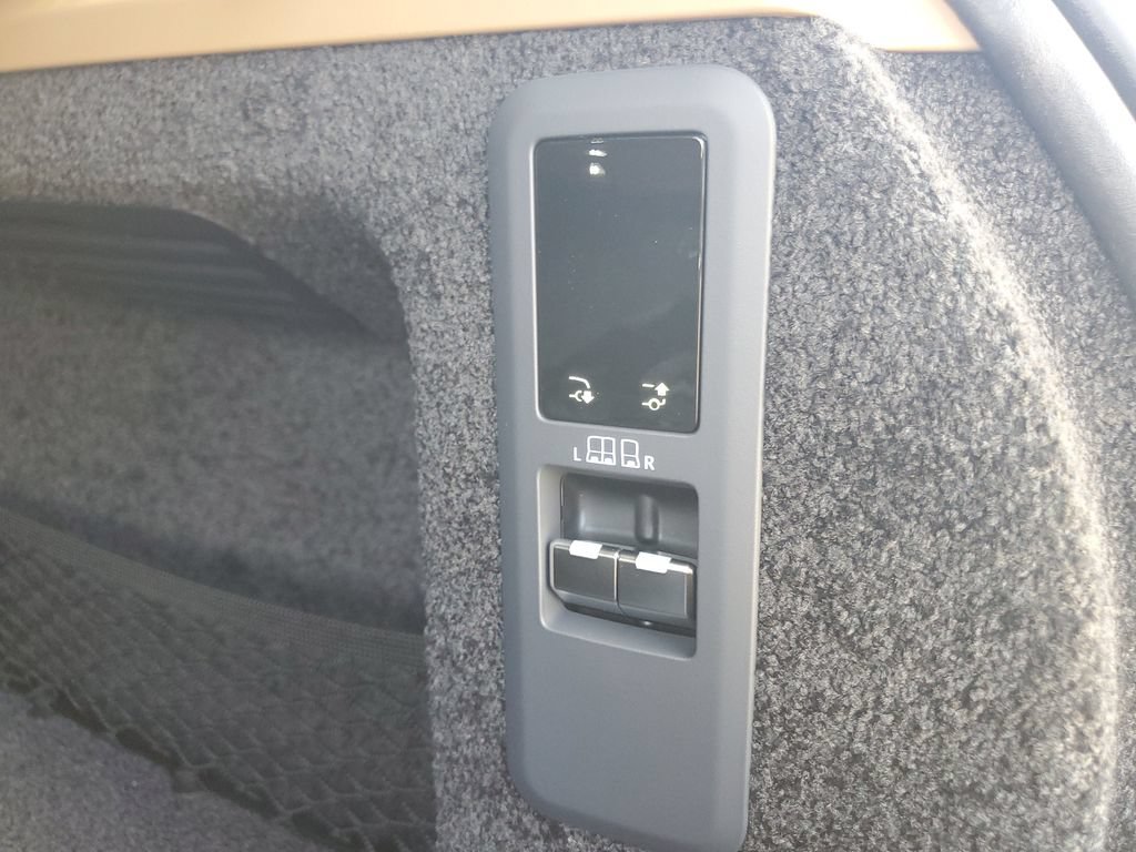 New 2026 Land Rover Range Rover SE AWD/4WD image 31