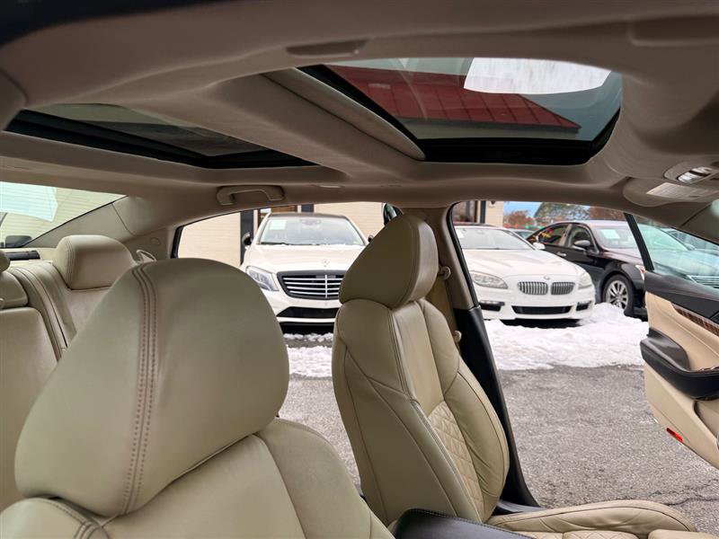 Used 2016 Nissan Maxima Platinum image 18