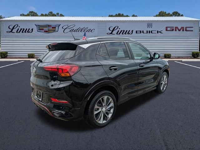 Used 2023 Buick Encore GX Select w/ Sport Touring Package FWD image 4