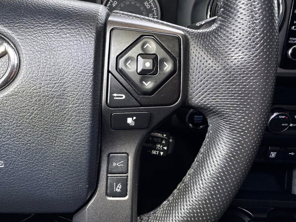 Certified 2023 Toyota Tacoma TRD Off-Road AWD/4WD image 31