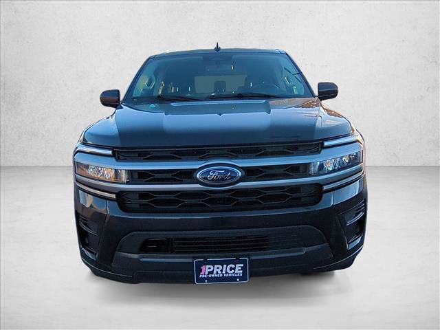 Used 2022 Ford Expedition XLT image 2