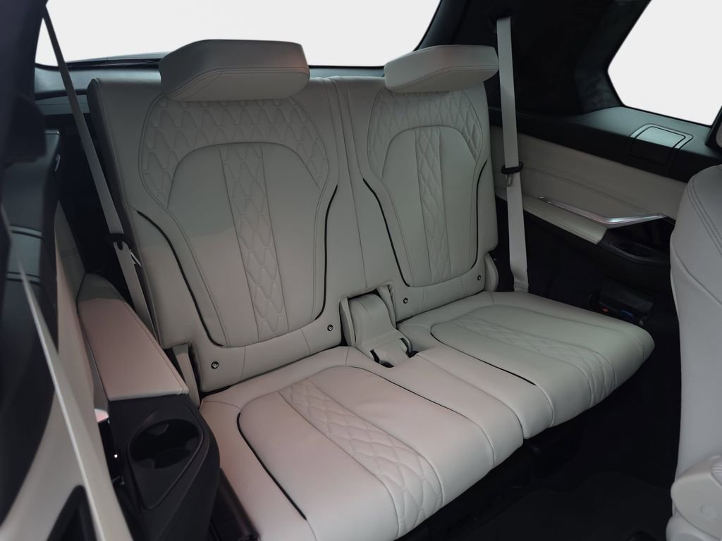 New 2026 BMW X7 xDrive40i image 12