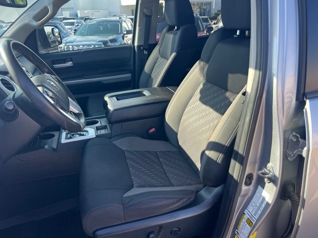Used 2018 Toyota Tundra SR5 w/ SR5 Upgrade Package AWD/4WD image 8