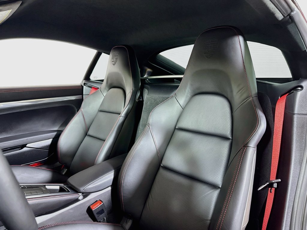 Certified 2024 Porsche 718 Cayman GTS RWD image 5