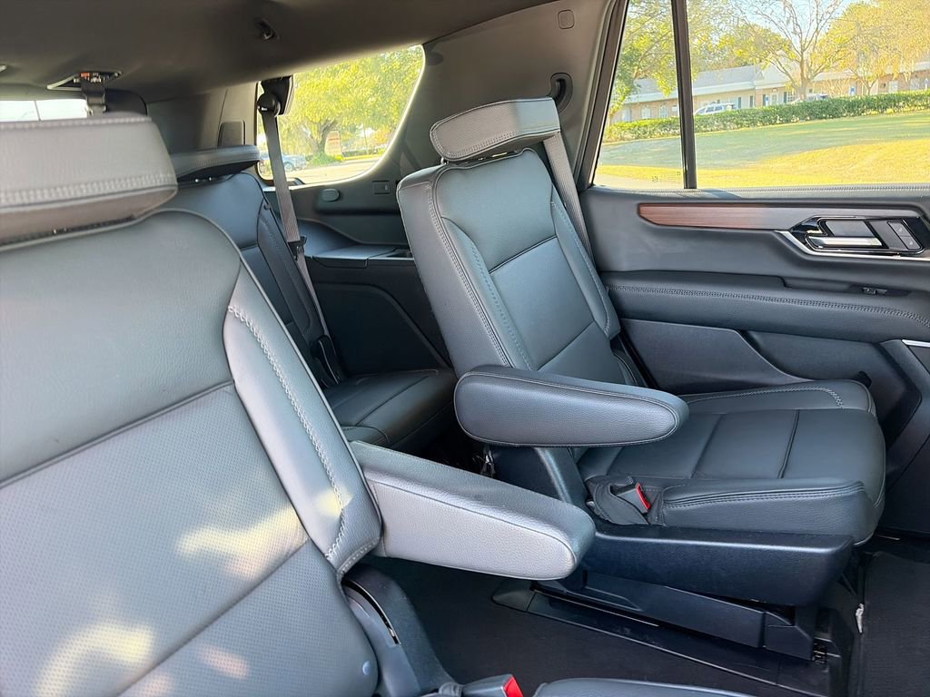 Certified 2025 GMC Yukon Denali image 27