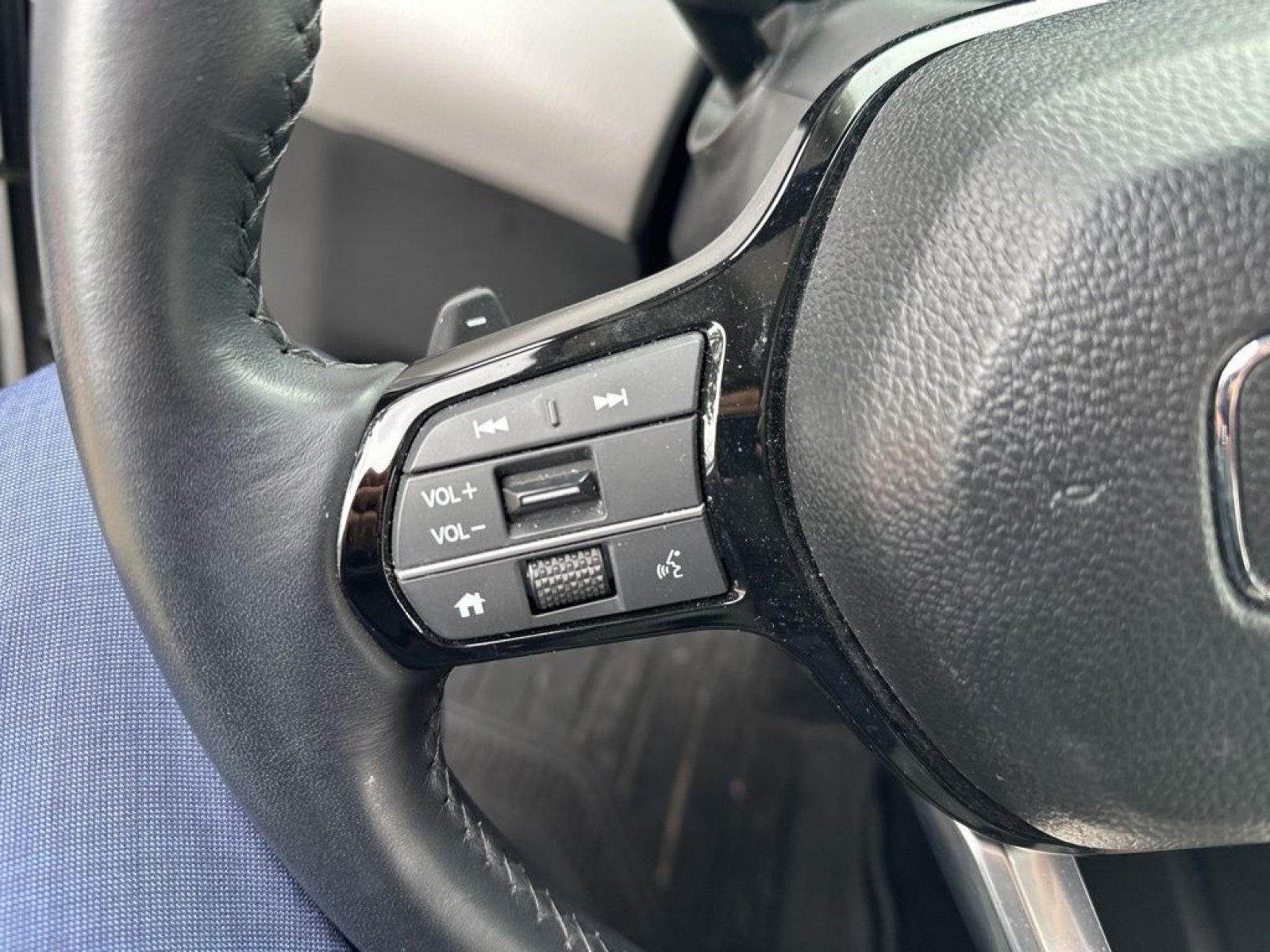 Used 2023 Honda Pilot Touring image 16