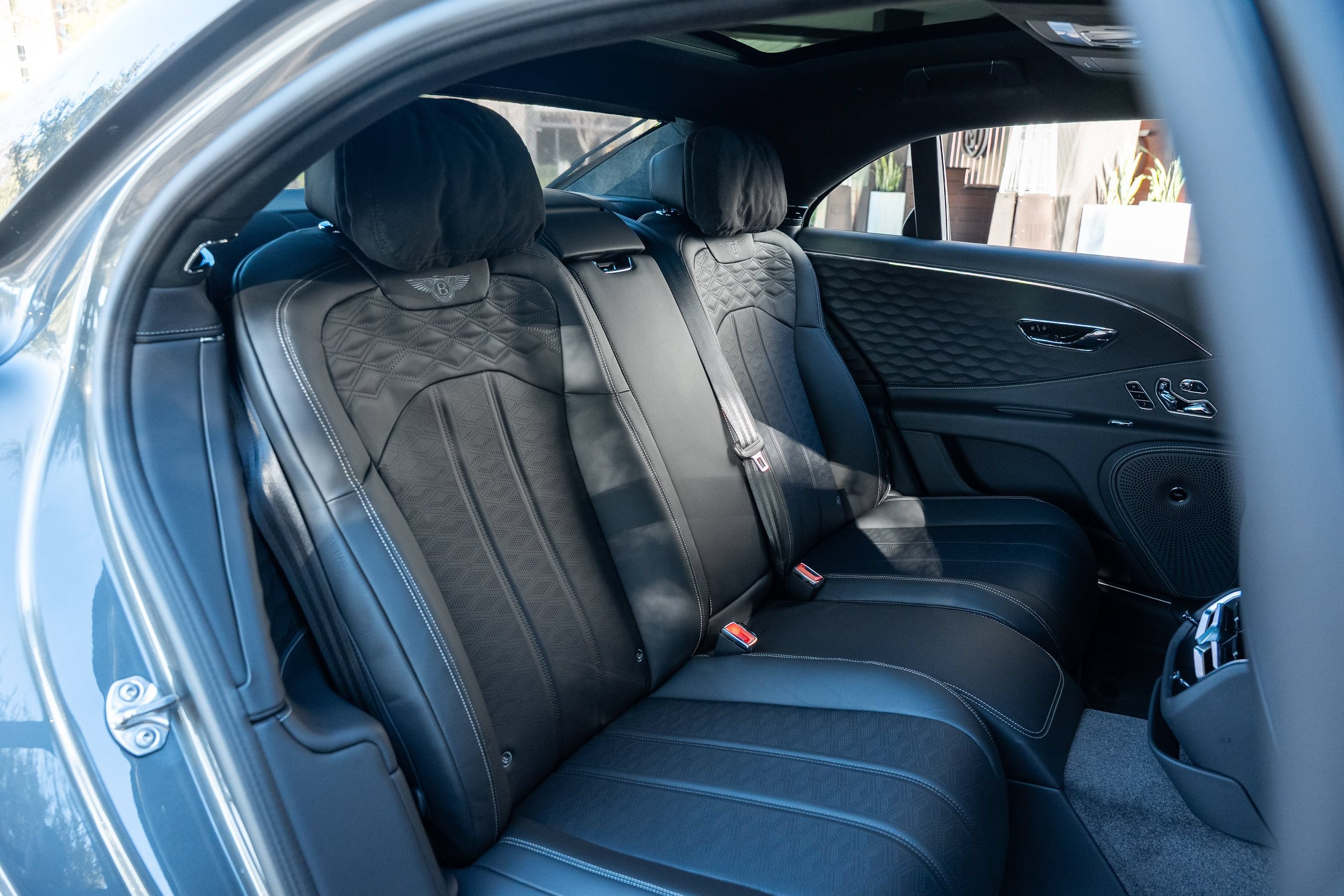 Certified 2025 Bentley Flying Spur Plug-In Hybrid AWD/4WD image 59