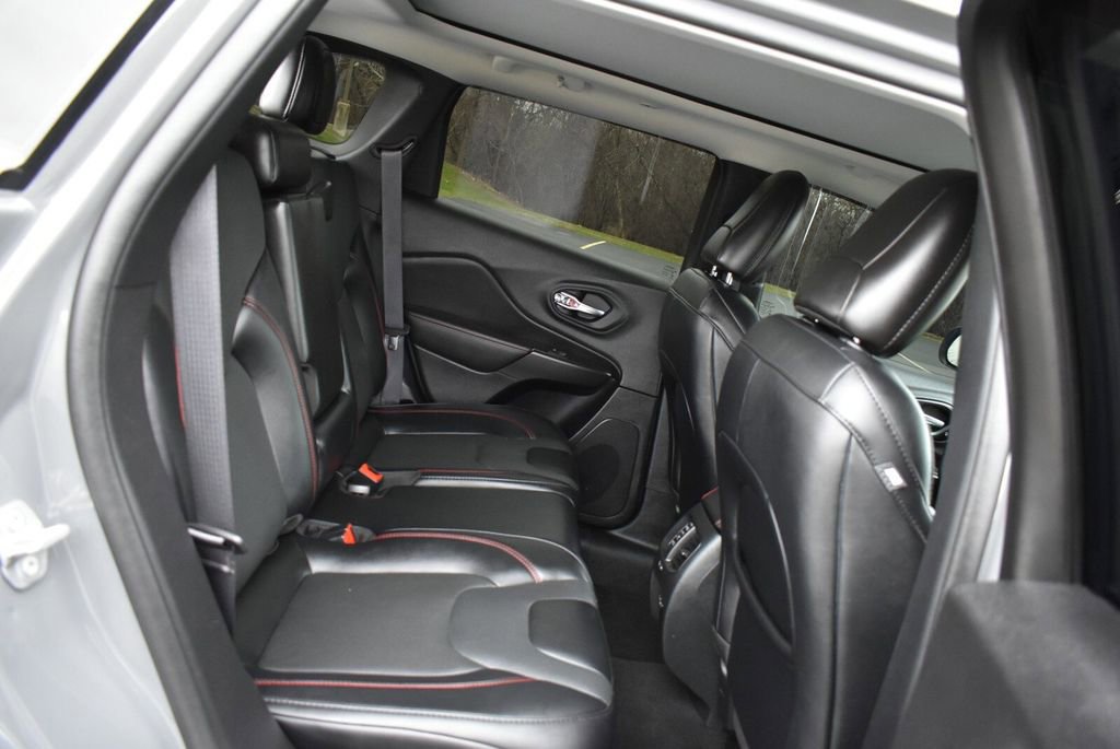 Used 2022 Jeep Cherokee Trailhawk w/ Sun, Sound & Nav Group image 29