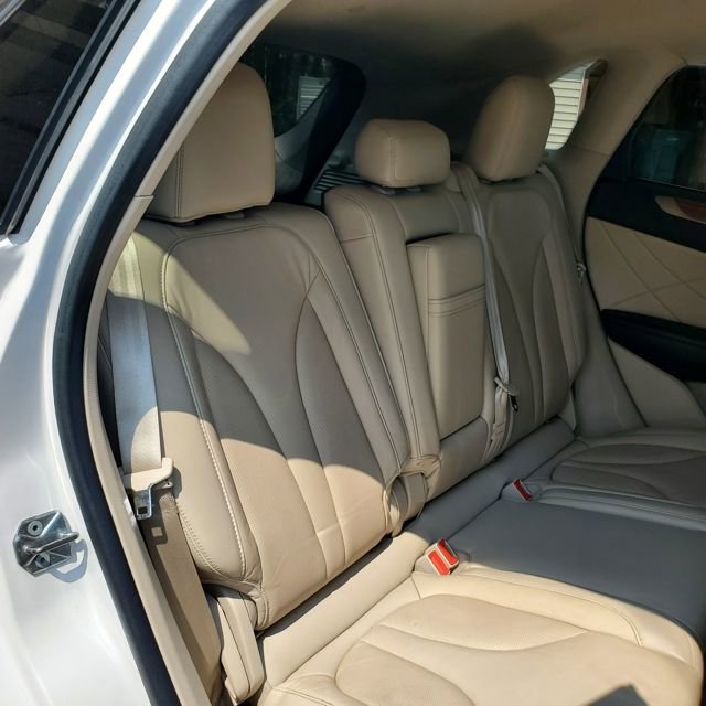 Used 2017 Lincoln MKC Select w/ Select Plus Package image 8