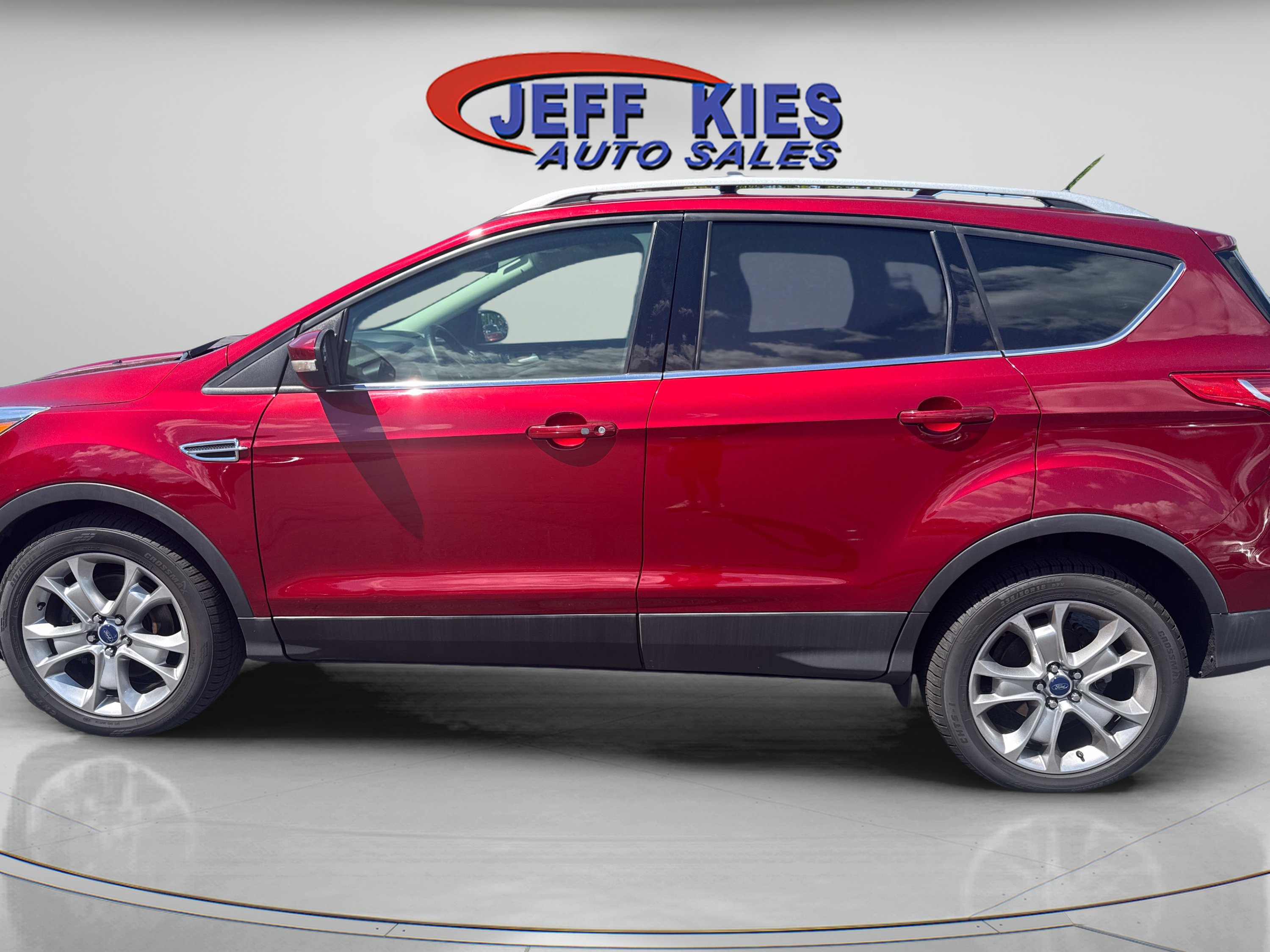 Used 2015 Ford Escape Titanium AWD/4WD image 8