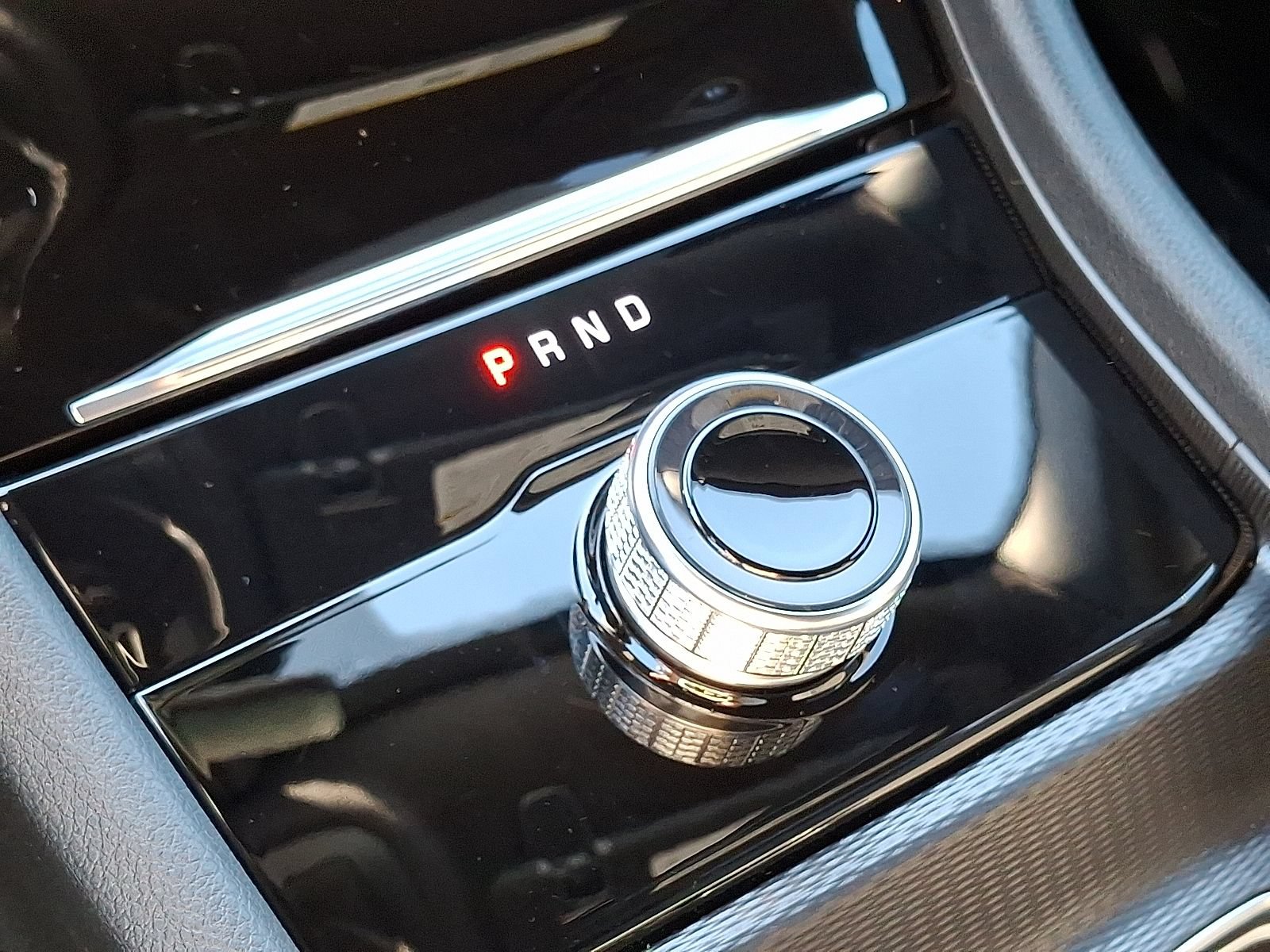 New 2025 Jeep Grand Cherokee Altitude AWD/4WD image 9