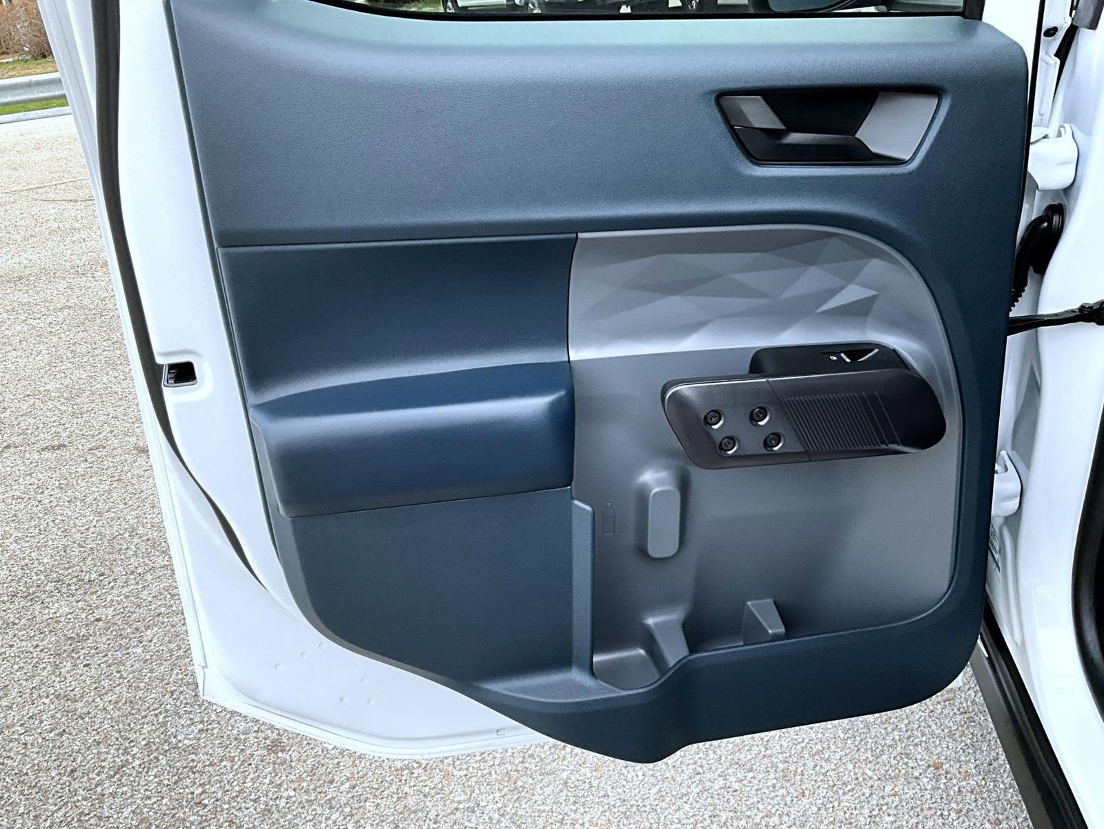 Used 2026 Ford Maverick Lariat w/ Black Appearance Package image 21