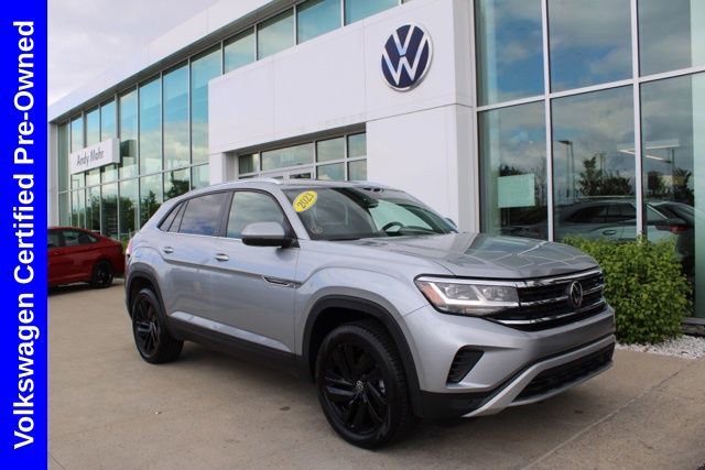 Used 2023 Volkswagen Atlas Cross Sport SE w/ Black Wheel Package