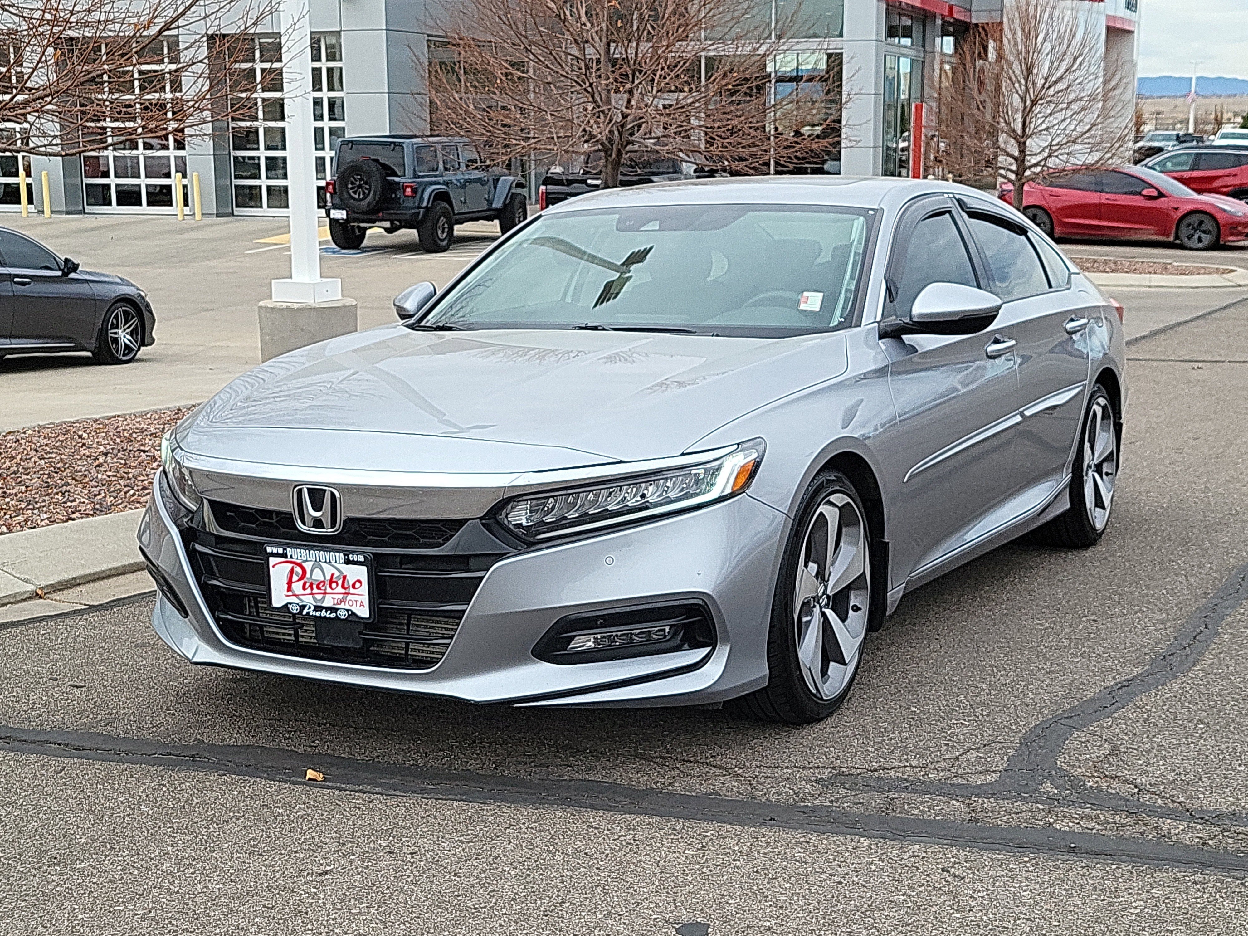Used 2018 Honda Accord Touring image 4