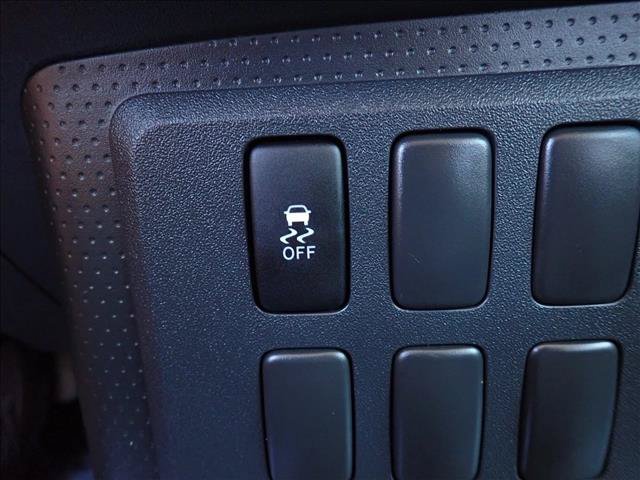 Used 2014 Toyota FJ Cruiser 4WD w/ Convenience Package image 18