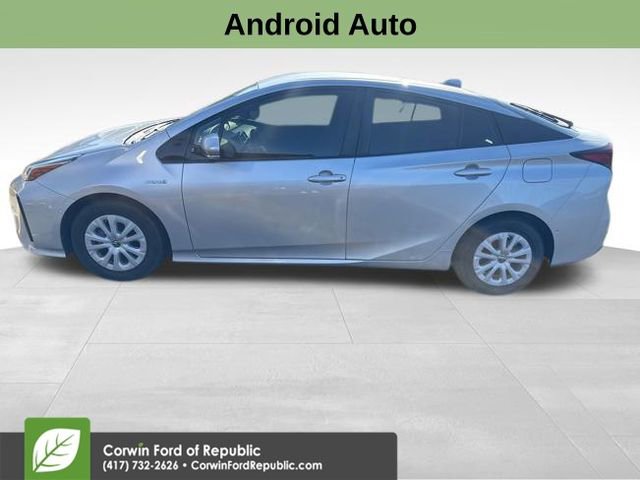 Used 2020 Toyota Prius LE image 4