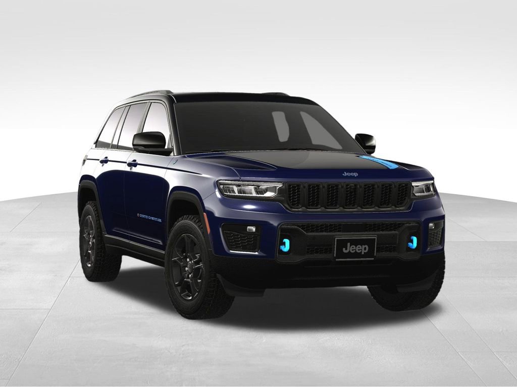 New 2024 Jeep Grand Cherokee Trailhawk w/ Advanced Protech Group II AWD/4WD image 9