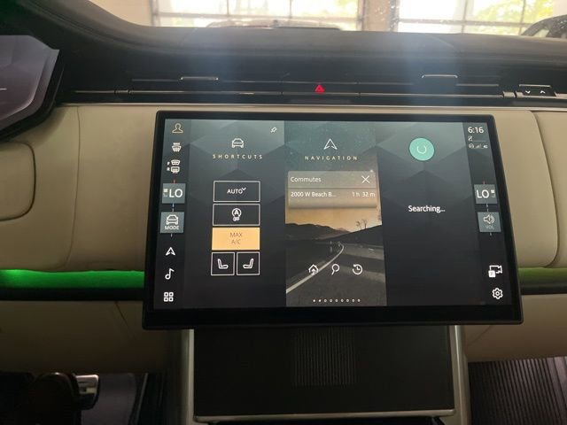 Used 2024 Land Rover Range Rover Long Wheelbase Autobiography image 14