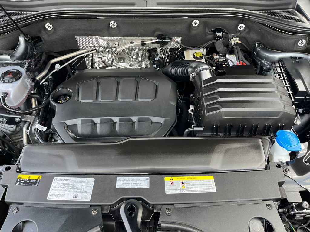 Used 2025 Volkswagen Atlas Cross Sport SE image 21