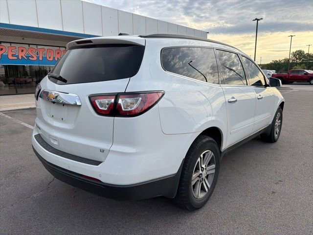 Used 2017 Chevrolet Traverse LT w/ Traveler's Package image 4