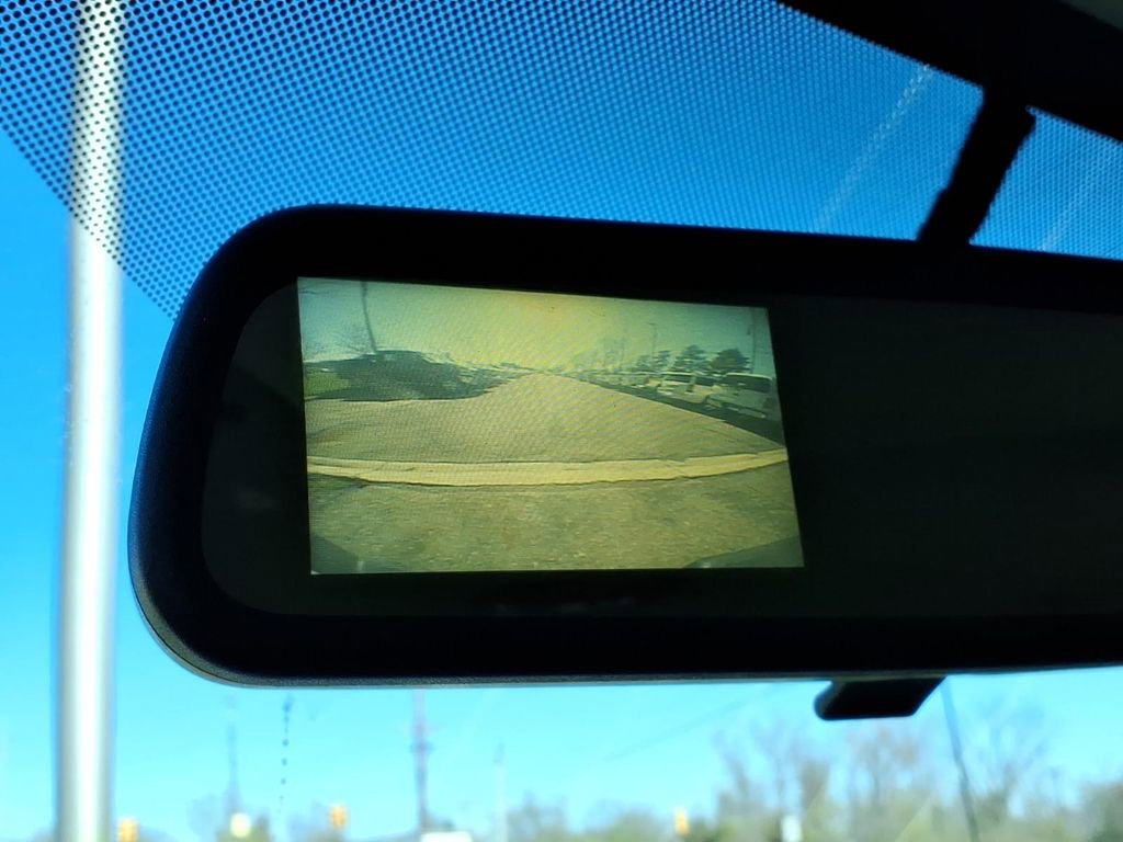 Used 2018 Chevrolet Express 3500 Extended w/ Driver Convenience Package RWD image 20