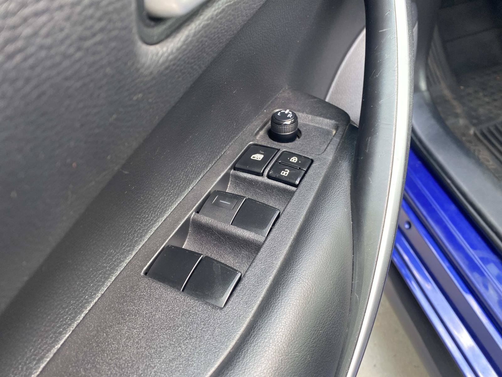 Used 2021 Toyota Corolla SE FWD image 16