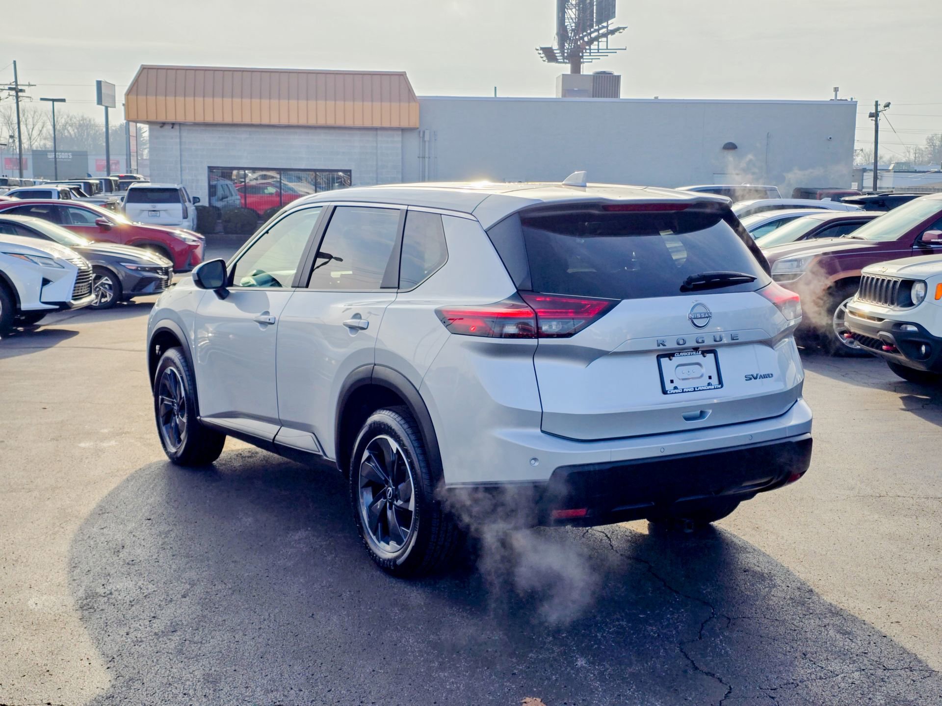 Used 2024 Nissan Rogue SV image 17