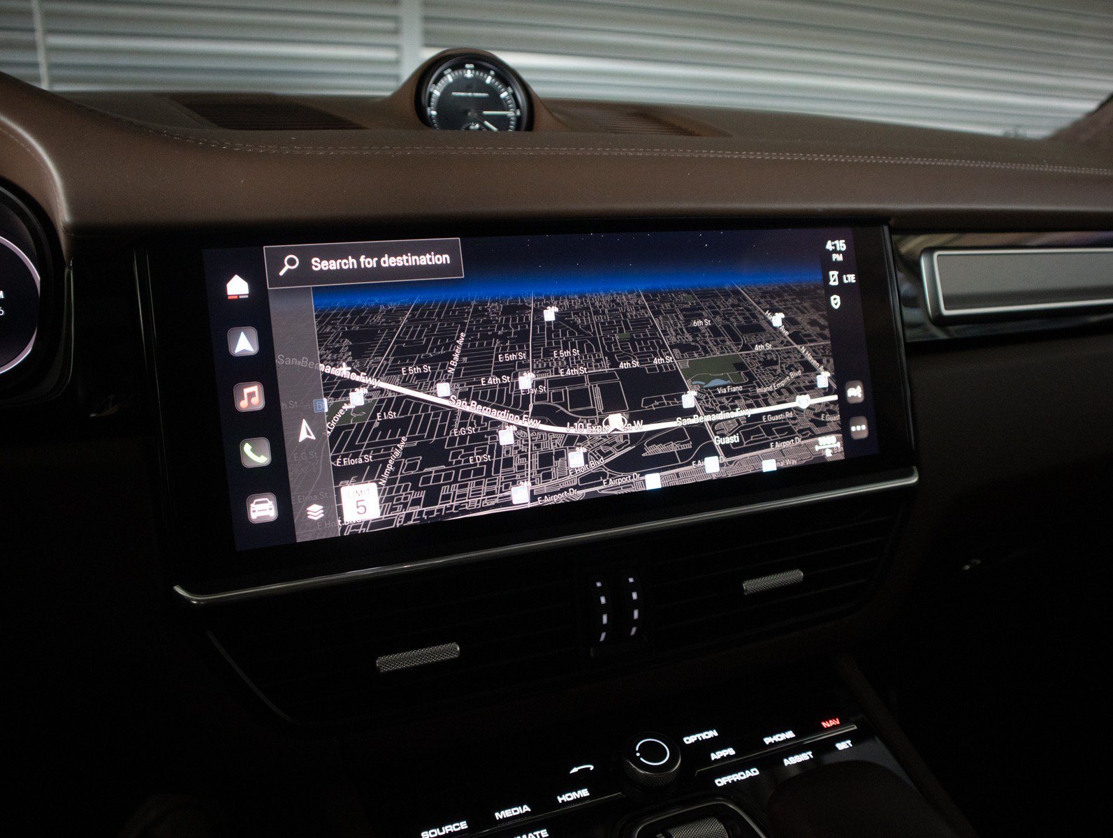 Used 2022 Porsche Cayenne Turbo S AWD/4WD image 25
