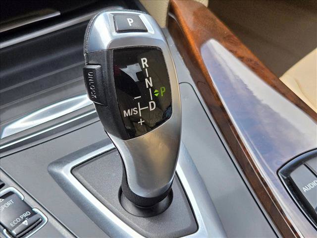 Used 2014 BMW 320i Sedan RWD image 16