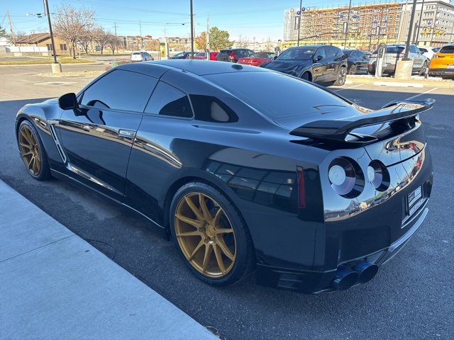 Used 2015 Nissan GT-R Premium image 5