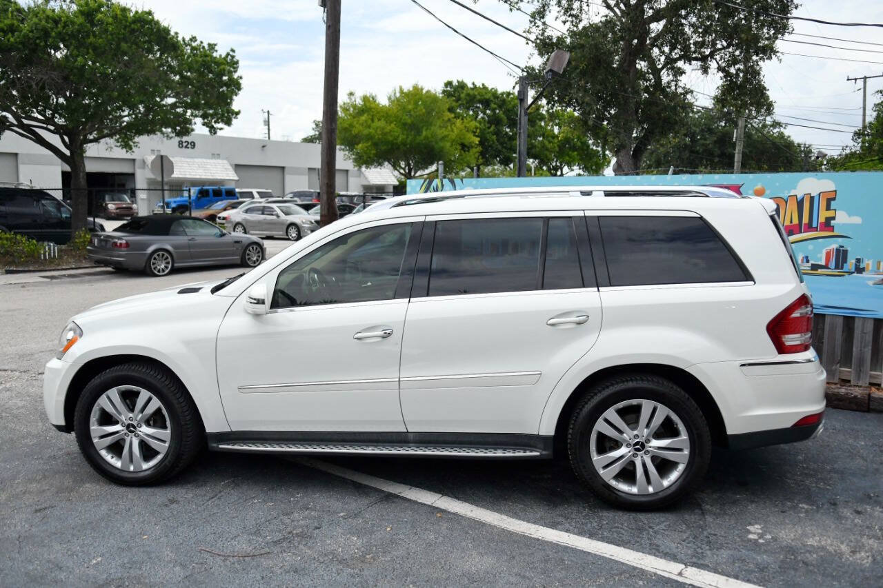 Used 2011 Mercedes-Benz GL 450 4MATIC image 7