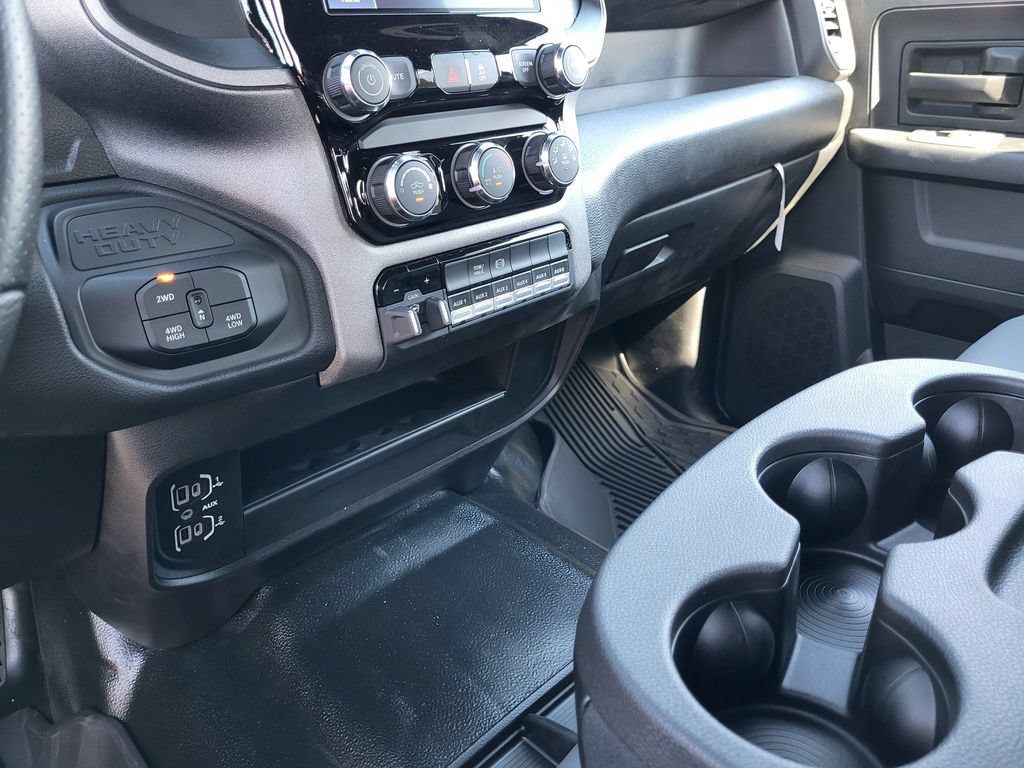 New 2026 RAM 2500 Tradesman AWD/4WD image 21