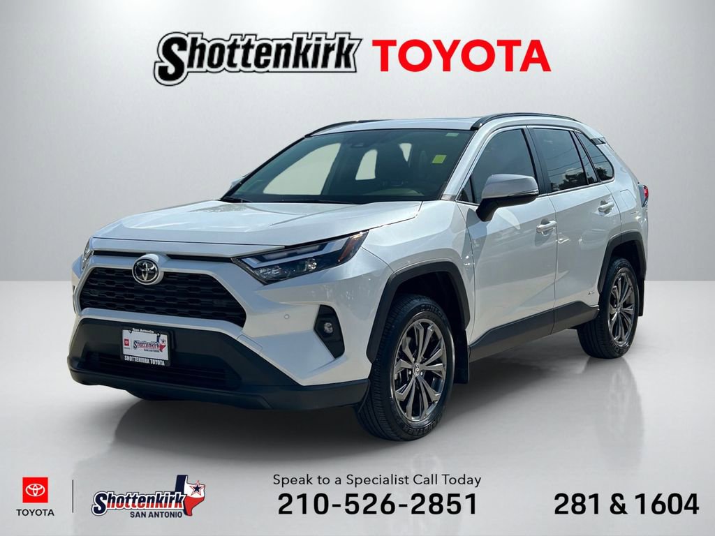 Used 2025 Toyota RAV4 XLE Premium w/ Weather Package AWD/4WD image 1