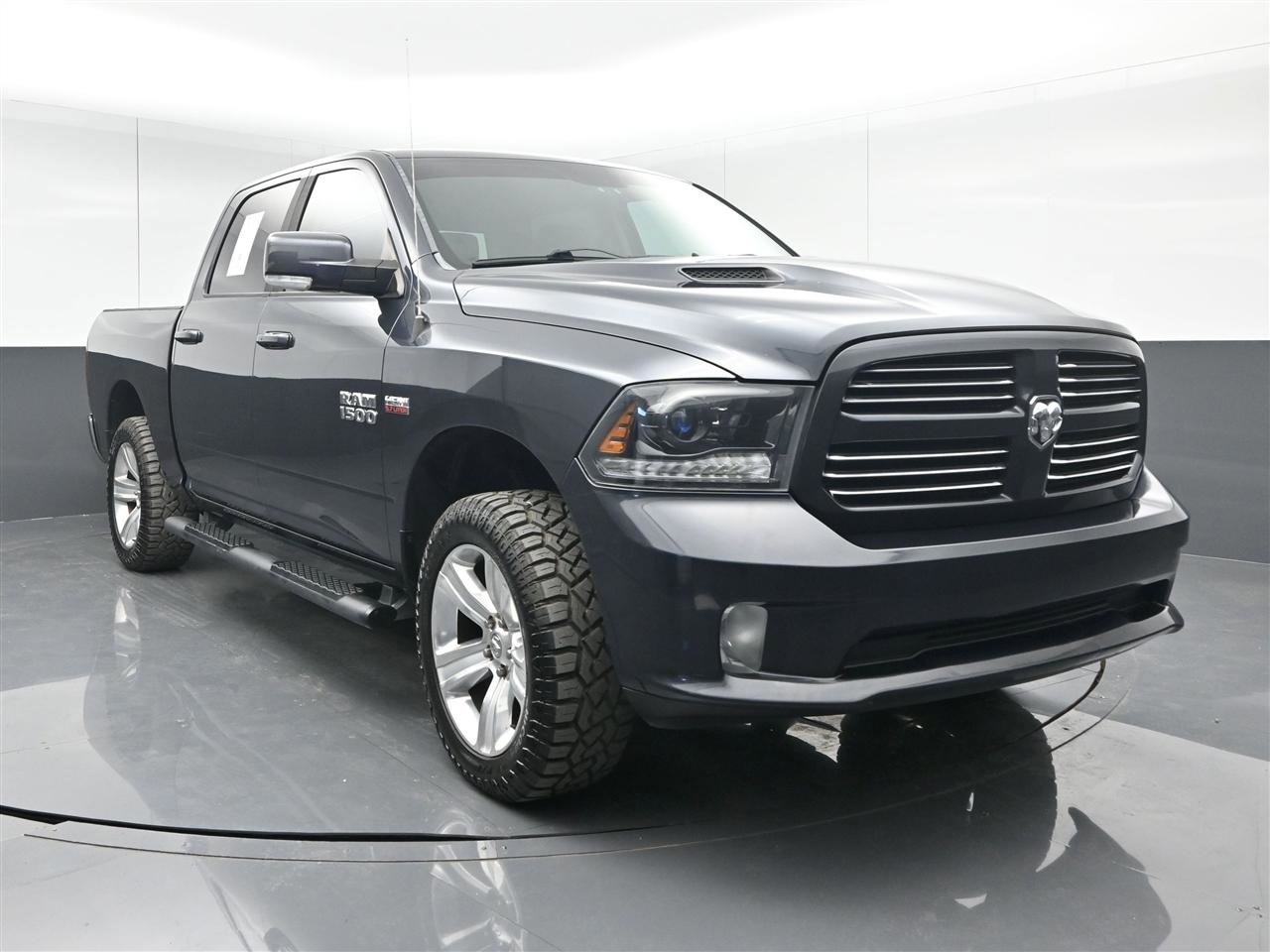 Used 2015 RAM 1500 Sport w/ Convenience Group AWD/4WD image 1