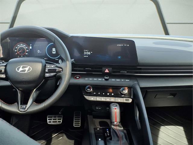 Used 2025 Hyundai Elantra N Line image 11