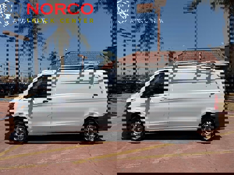 Used 2022 Mercedes-Benz Metris image 5